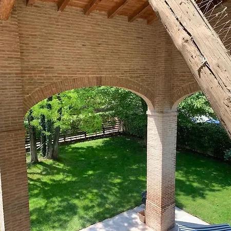 Country Close To Parma Apartment